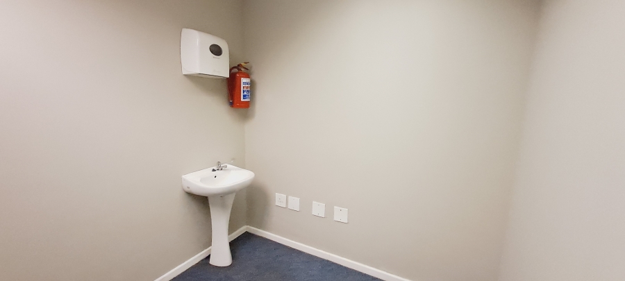Commercial Property for Sale in Plattekloof Western Cape